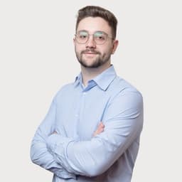 Adriel Kornschuh, the accountant behind Luca